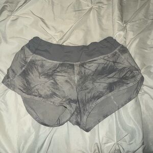 Lululemon speed up 2.5 shorts